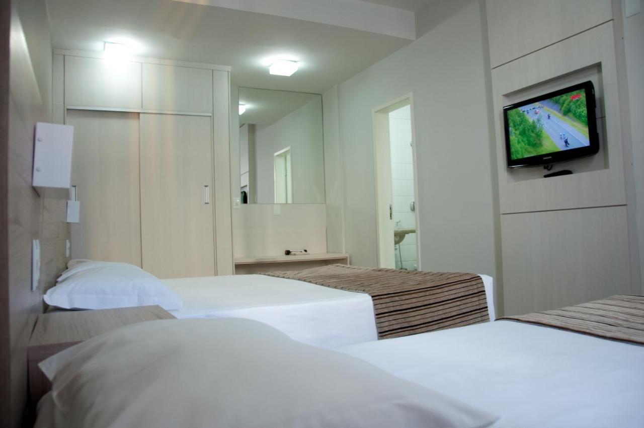 Hotel Linhatur Linhares Eksteriør billede